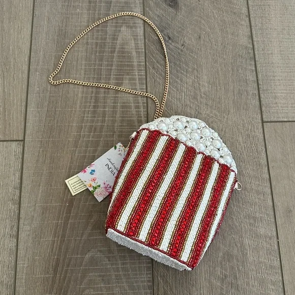 Viral Beaded Bag TJMaxx Handcrafted Popcorn Beaded Statement Bag NWT - Picture 2 of 6